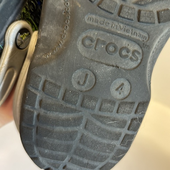 Crocs Star Wars Crogu Baby Yoda Cogs Shoes - Picture 9 of 10